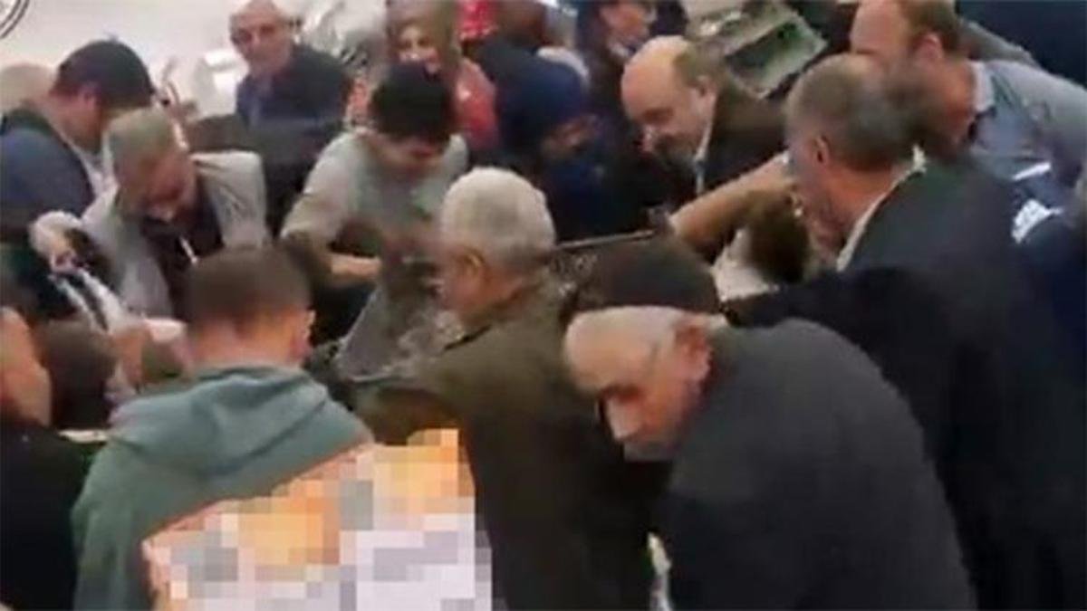 Fiyatı yarıya düştü, vatandaşlar akın etti! Dakikalar içerisinde tükendi