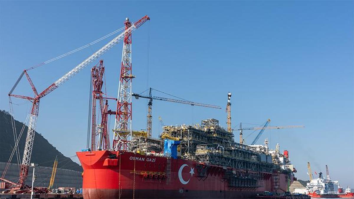 Türkiye’nin ilk yüzer üretim platformu Osman Gazi görev yerine uğurlanıyor! Karadeniz gazında üretim 20 milyon metreküpe çıkacak