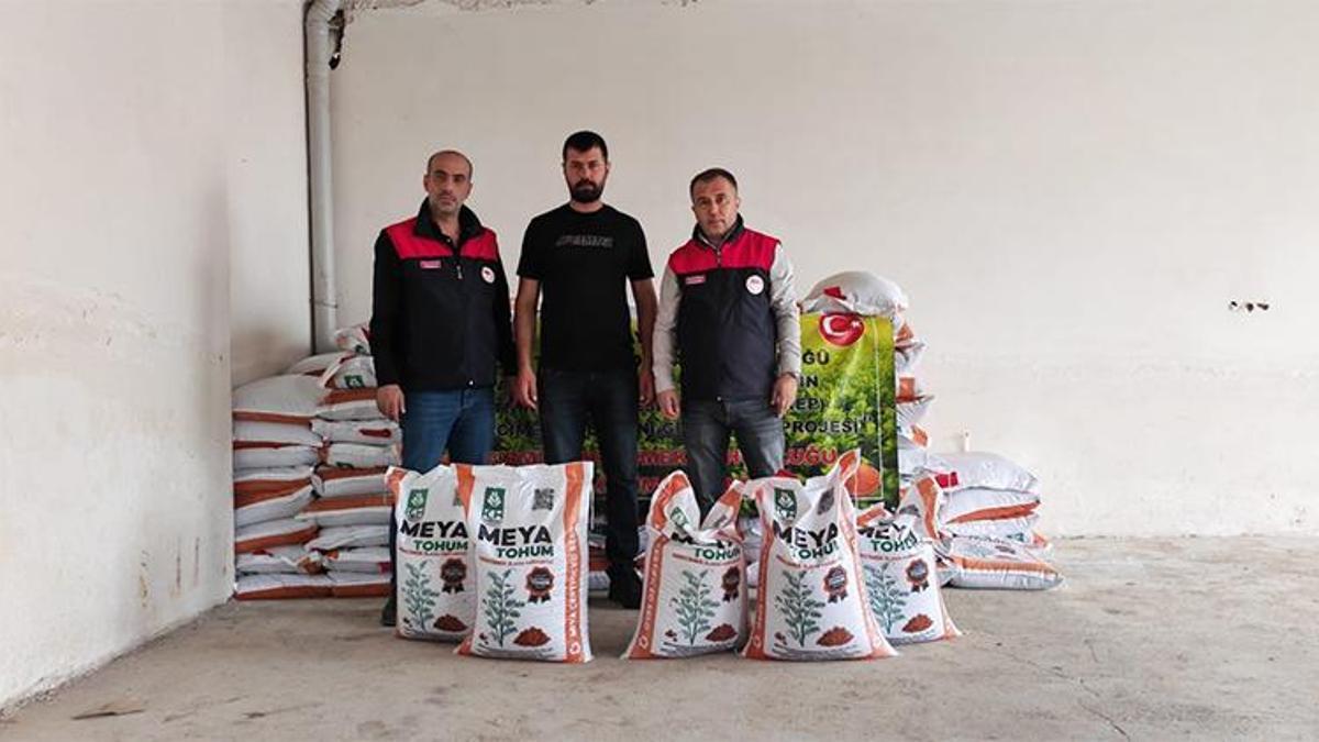 Elazığ'da üreticiye yüzde 70 hibe müjdesi: 10 ton tohum dağıtıldı!
