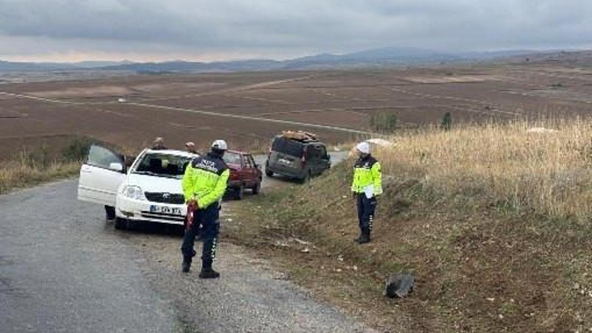 Çorum’da otomobil takla attı: 2 yaralı
