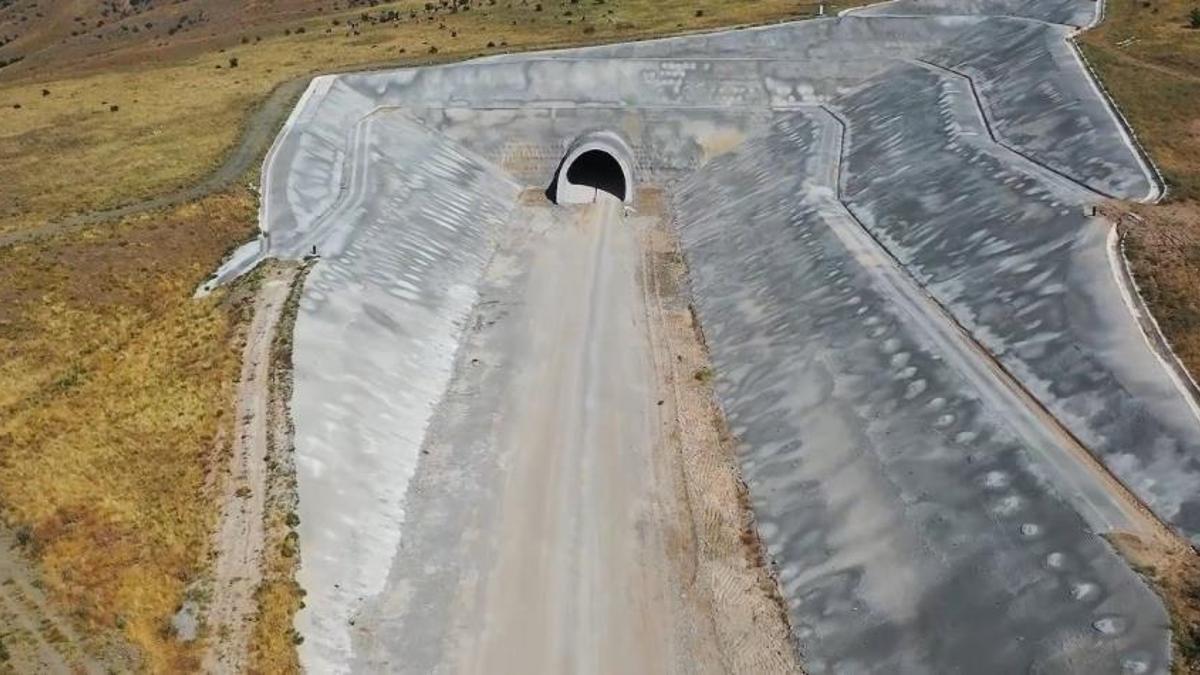 Ankara-Kayseri arası 1 saat 45 dakikaya düşecek! İlerleme yüzde 50'yi aştı