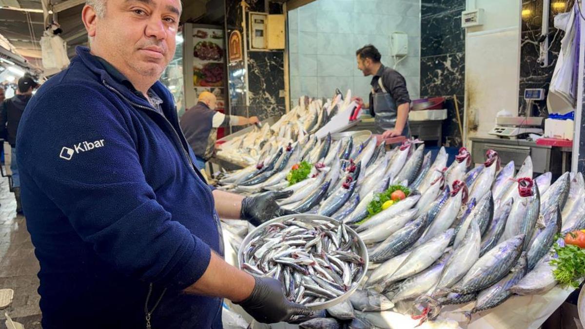 Tezgahların şampiyonu oldu! Geçen yıl fiyatı 400 liraydı, bu sene 100 liraya düştü