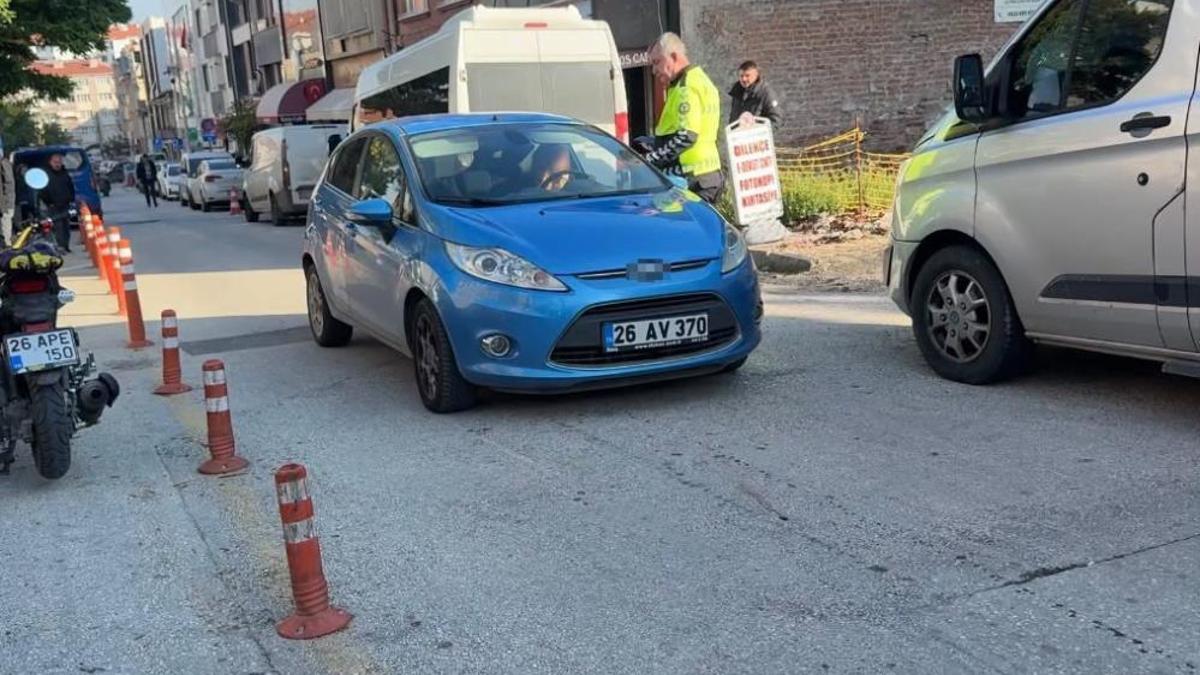 Eskişehir’de 'duruşmaya geç kaldım' diyerek ters yöne giren avukata ceza!
