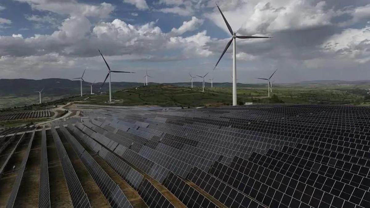 TÜRKİYE'NİN 13 İLİNDE DEV ENERJİ YATIRIMI: 2 milyar dolarlık proje için takvim belli oldu