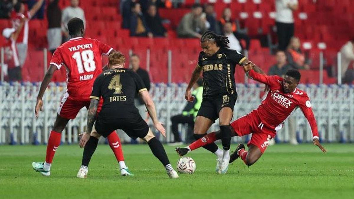 Samsunspor - Amed Sportif Faaliyetler maçında ev sahibi öne geçti ama konuk ekip 3 puanı aldı