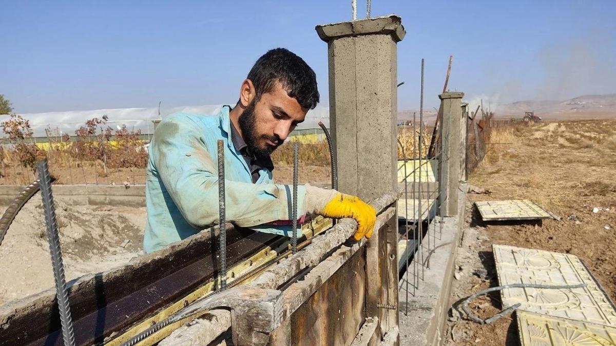 İnşaatlarda çalıştı, Avrupa şampiyonu oldu: Şimdi 150 sporcu yetiştiriyor
