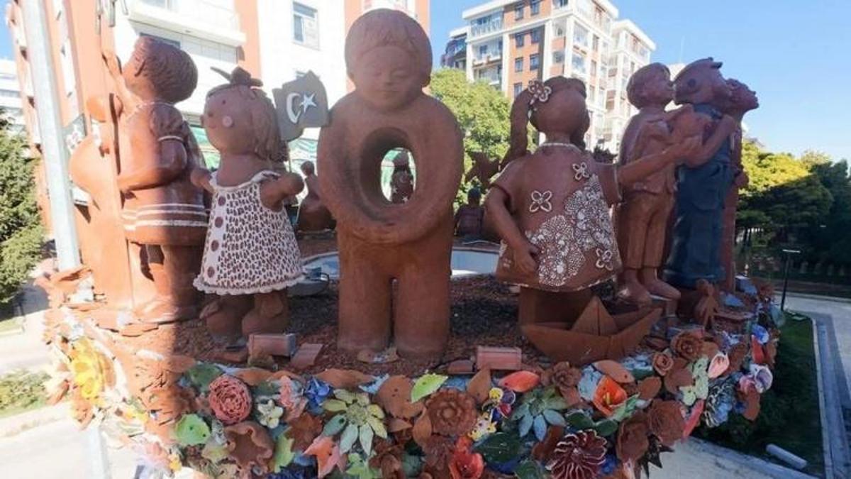 Eskişehir'de Atatürk ve Çocuklar Anıtı açılıyor: İsmini vatandaşlar belirleyecek