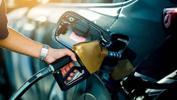 Benzine indirim gelecek mi, motorine indirim var mı? Petrolün varil fiyatı 102 dolara kadar geriledi! Akaryakıt fiyatları düşecek mi?