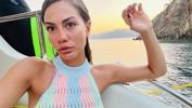 Demet Özdemir'den siyah beyaz paylaşım!