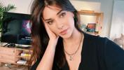 Devrim Özkan cesur pozlarıyla Instagram'da olay oldu!