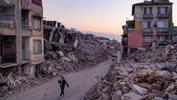 Deprem felaketinde can kaybı 42 bin 310'a yükseldi