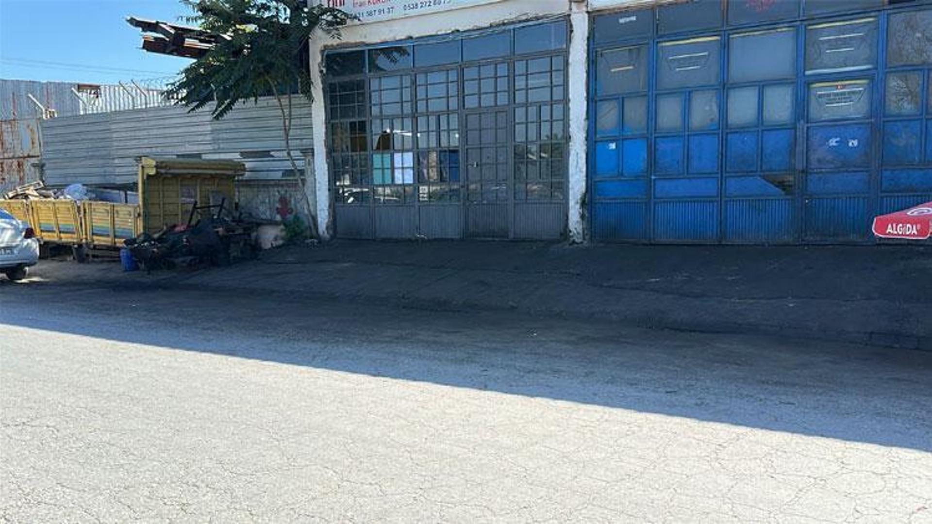 Armed Brawl Over Delayed Car Repair Rocks Sakarya Industrial Site