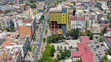 Dünyanın en saçma binasının yüzde otuzu yıkıldı