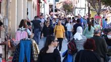 Çarşı ve pazarda Bulgar turist bereketi: Adım atacak yer kalmadı
