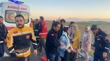 Üniversite öğrencilerini taşıyan otobüs devrildi: 2 ölü, 42 yaralı