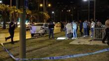 İzmir'de otomobile uzun namlulu silahla saldırı: 1 ölü 1 ağır yaralı