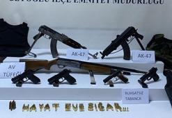 İstanbul'un göbeğinde iki grup arasında silahlı çatışma
