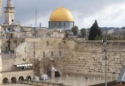 İsrail polisi, Doğu Kudüs'te Filistinlilere Kovid-19 testi yapılan  kliniği kapattı