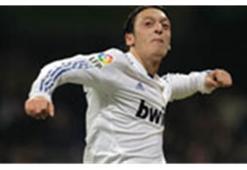 Mesut artık 10 numara!