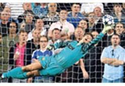 O kaleci Van der Sar