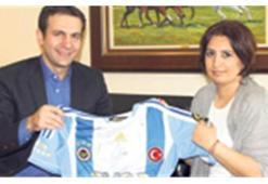 Gözlerimi Fener'le açtım!