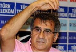 Şenol Güneş bombaladı!
