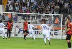 29 yıl sonra...  Eski Aslanlar Cimbom'u yaktı!