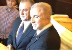 Buzlar eridi!  İşte o sahneler...