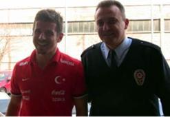 Emre İzmir Adliyesi'ne gitti