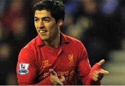 Liverpool'u Suarez uçurdu