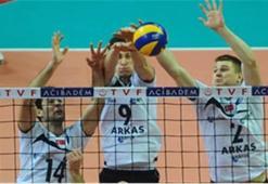 Arkas lider bitirdi