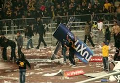 Ve bir dev küme düştü!