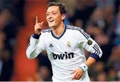 Mesut sözleşmesini uzatmak istiyor!