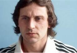 İki efsane hayatını kaybetti