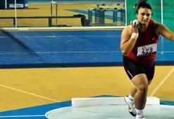 Emel yine birinci!
