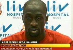 İmzayı attı!