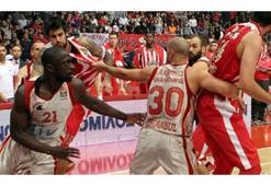 Bonsu'ya 3 maç ceza!