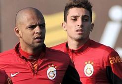 Alex Telles formayı giydi!