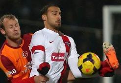 Milli golcü şimdiden imzaladı