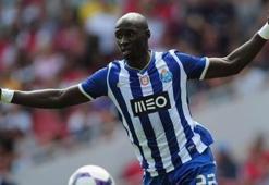 Manchester City Mangala'yı istiyor