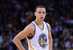 Golden State Charlotte'a çarpıldı!