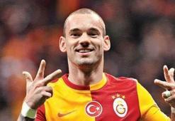 Sneijder FIFA'da manşet oldu!