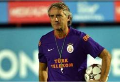 Mancini'den sürpriz karar!