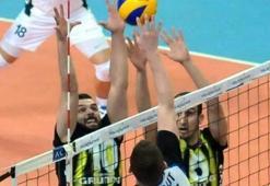 F.Bahçe Dörtlü Final'de!
