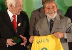 Efsane futbolcu vefat etti!