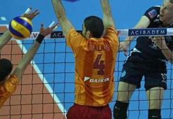 G.Saray veda etti!