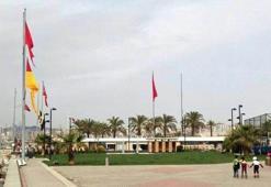Florya'da bayraklar yarıya indirildi