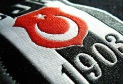 Beşiktaş'ta iki oyuncuyla yollar ayrıldı!