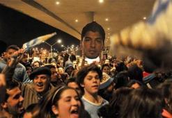 Uruguay'da Suarez seferbirliği
