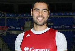 Fenerbahçe Ülker, Serhat Çetin'e imza attırdı